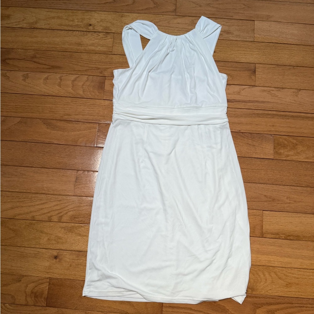 Elegant White Sleeveless Dress